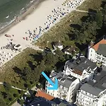 Helene - Nixe Mit Meerblick Und Strandkorb Am *